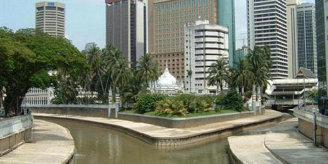 Hawk Hotel & Hostel Kuala Lumpur Esterno foto