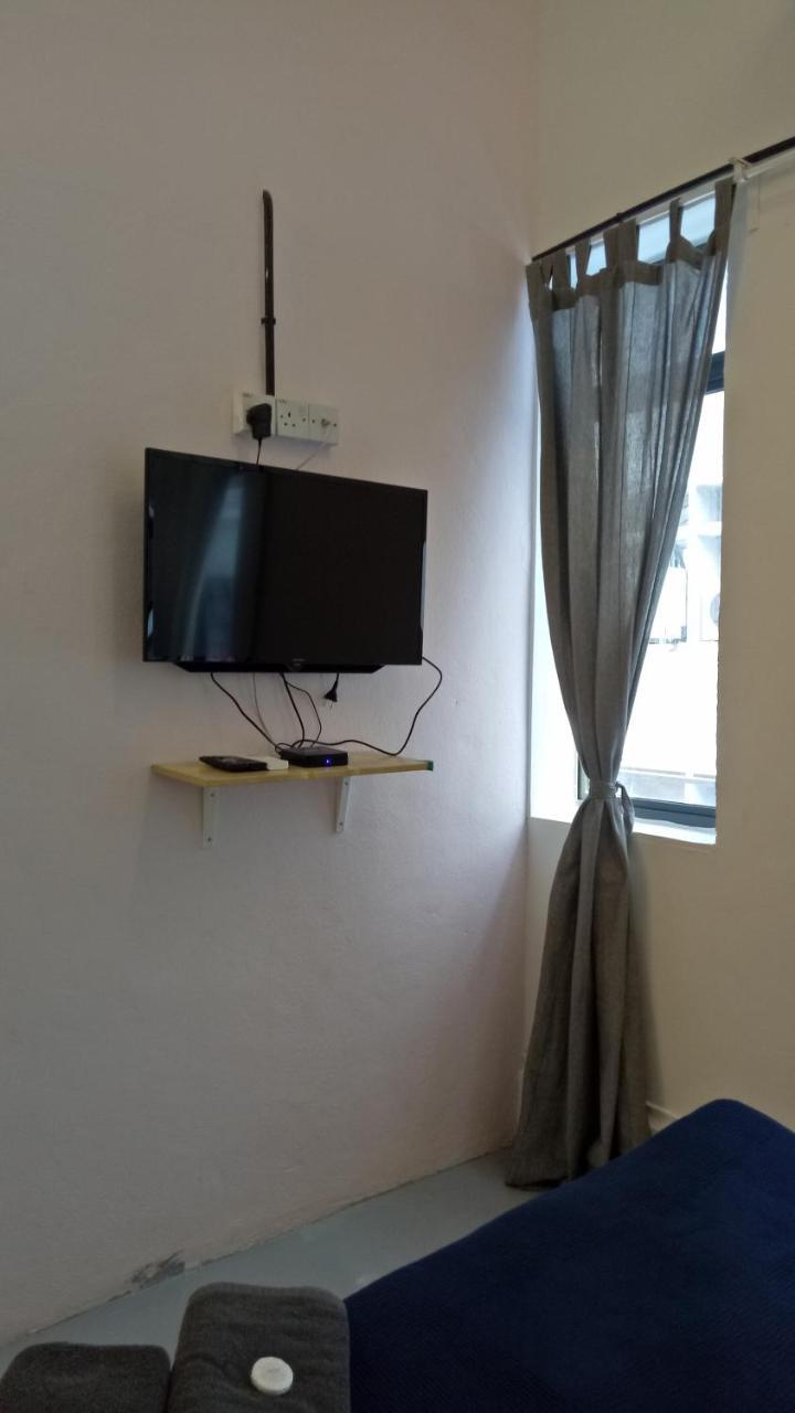 Hawk Hotel & Hostel Kuala Lumpur Esterno foto