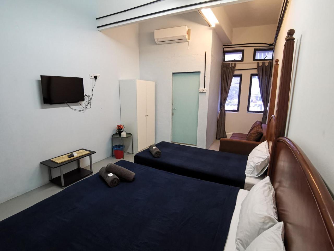 Hawk Hotel & Hostel Kuala Lumpur Esterno foto